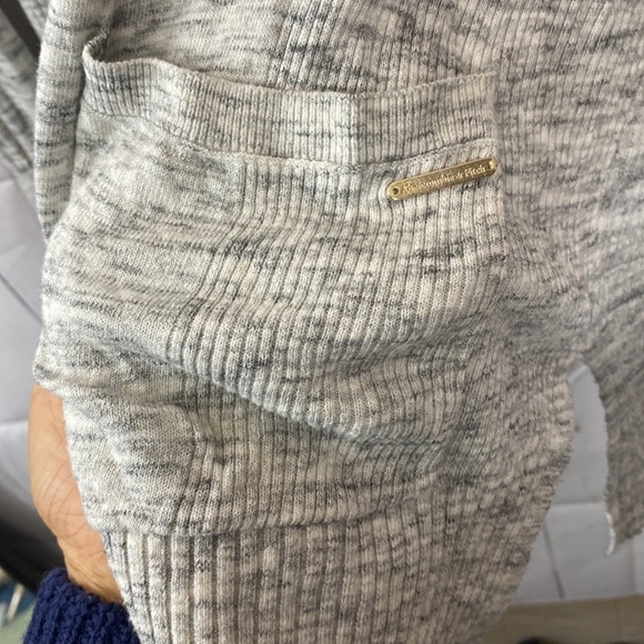 256. Abercrombie & Fitch cardigan size L - Picture 7 of 7